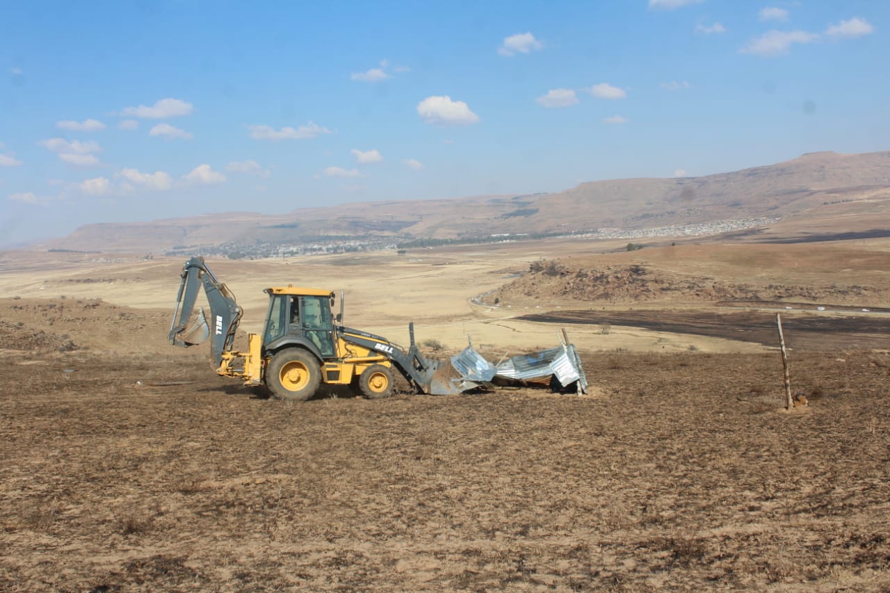 Matatiele local municipality demolishes illegal structures