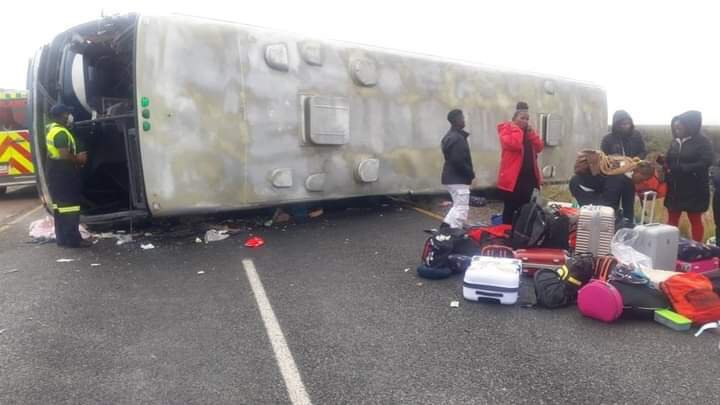 Image of bus accident that claimed 4 lives of EC netball players including an official