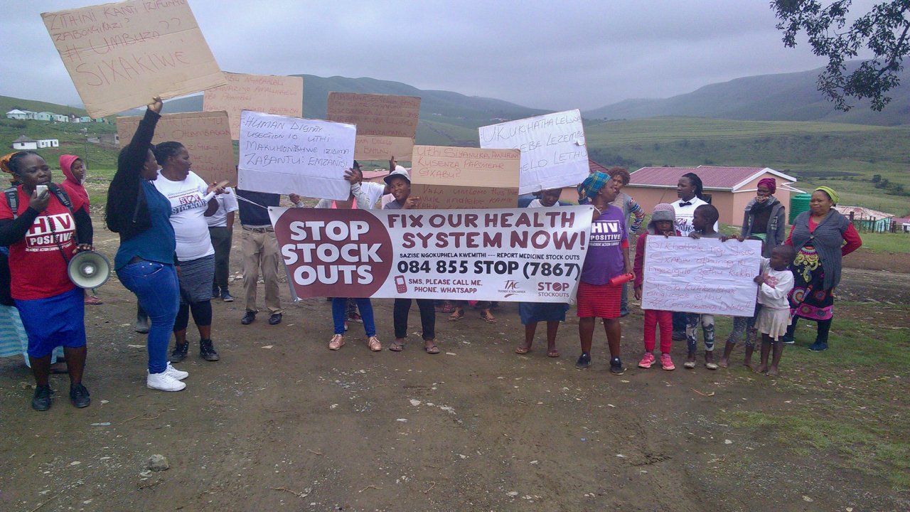Protesters block entry into healthcare facilities