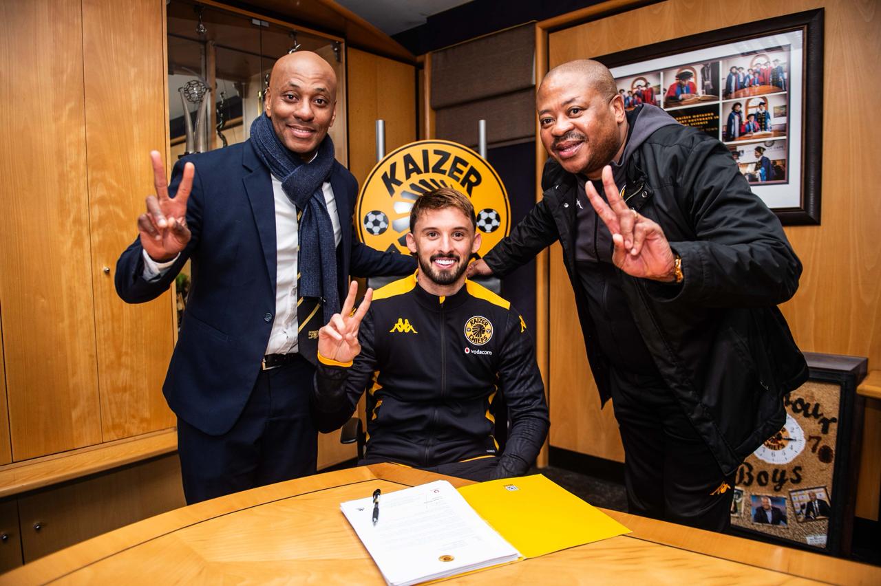 Chiefs introduce three new glamour boys