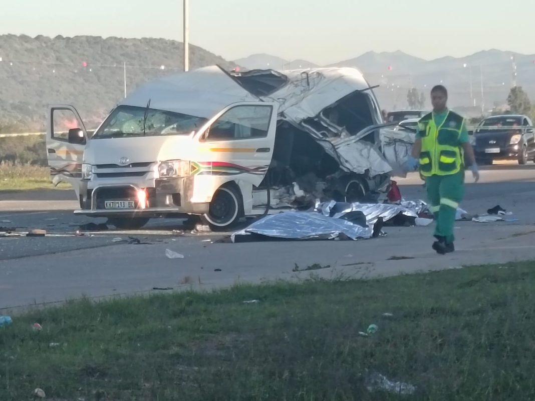SEVEN DEAD IN HORRIFIC KWANOBUHLE TAXI AND BUS COLLISION