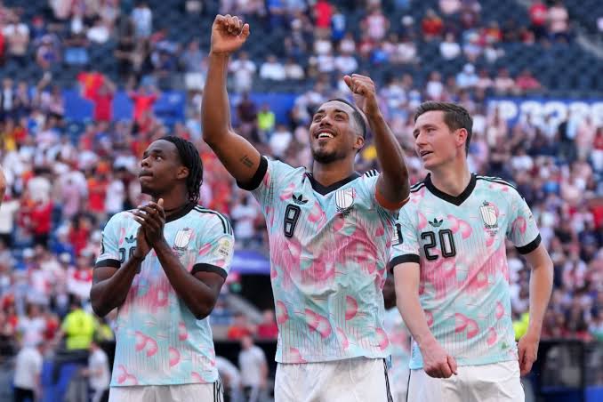 Belgium crush USA to book World Cup quarter-final clash with Spain