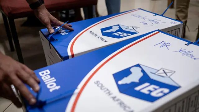 IEC urges South Africans to register during final voter registration weekend