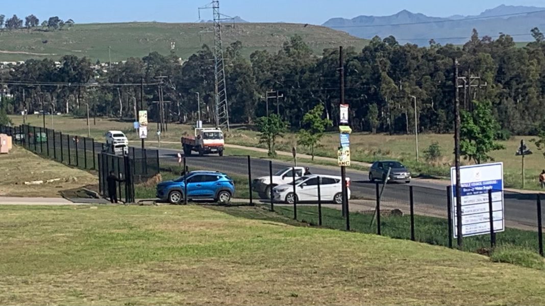 Matatiele Unions oppose Municipal Manager’s gate closure for late workers